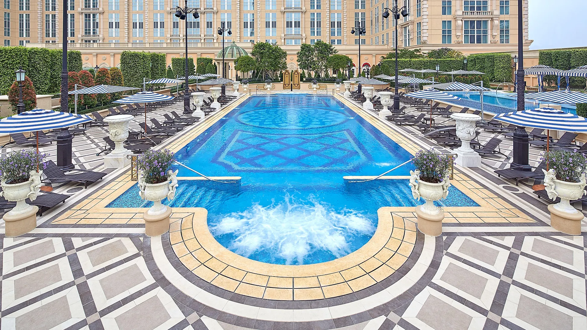 Parisian Macao Hotel 5*, Macau
