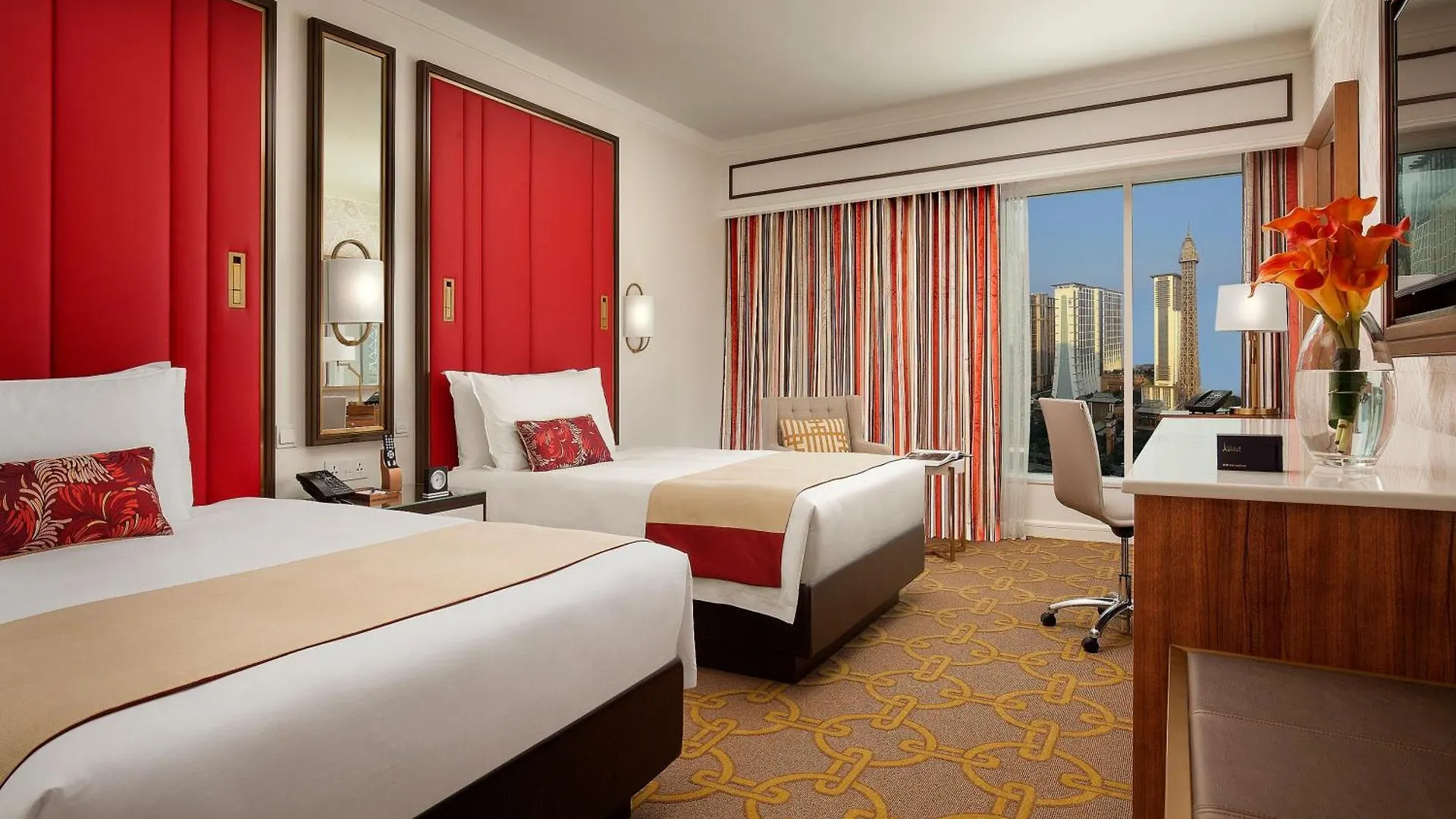 *****  Parisian Macao Hotel China